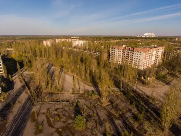 Pusty Prypeć, miasto widmo. Czy Czarnobyl jest zamieszkany? Tylko przez naturę, która odzyskała swoje tereny.